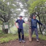 大室山山頂に到着。今日のゴールは見えた！