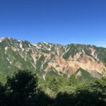 地獄覗からの地獄尾根。迫力がある