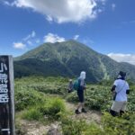 小荒島岳から荒島岳を振り返る
