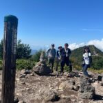 小烏帽子岳。奥は烏帽子岳