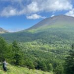 振り向くと、何とも言えない色合いの浅間山が！