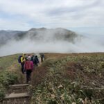 仙ノ倉に向かうも、ガスも風速もマシマシ…